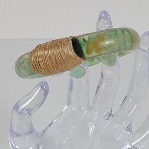 Vintage Resin Floating Searocks Bangle Bracelet Translucent Green 7 In Bohemian